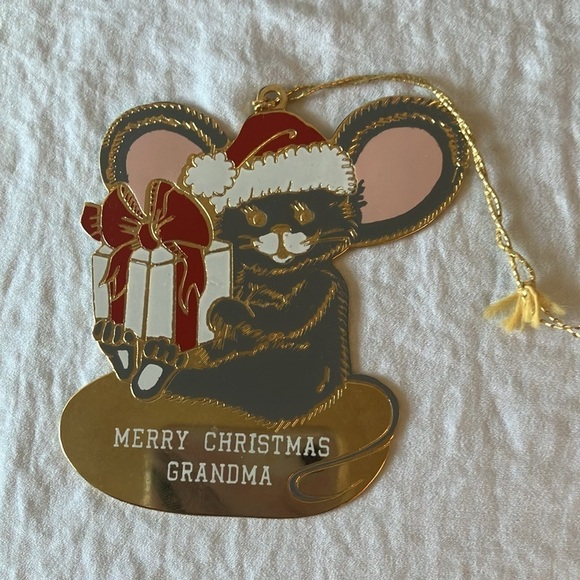 G. Duchin: Vintage 1989 USA Metal Enamel Ornament Mouse- Merry Christmas Grandma - Picture 5 of 12